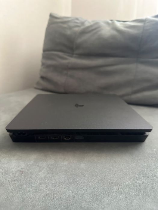 Playstation 4 slim 1 тб