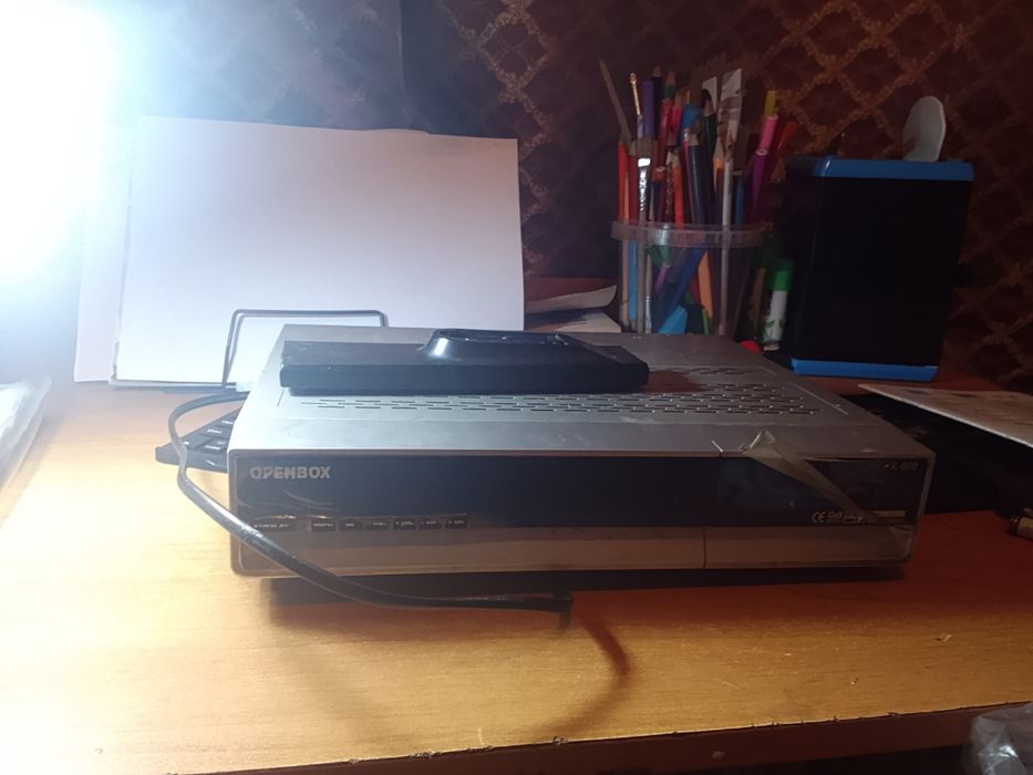 Тюнера в рабочем состоянии с пультом