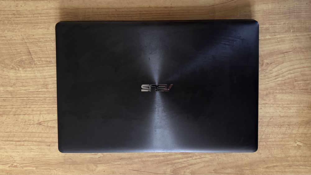 Ноутбук Asus Core i7, SSD, Ram 8gb