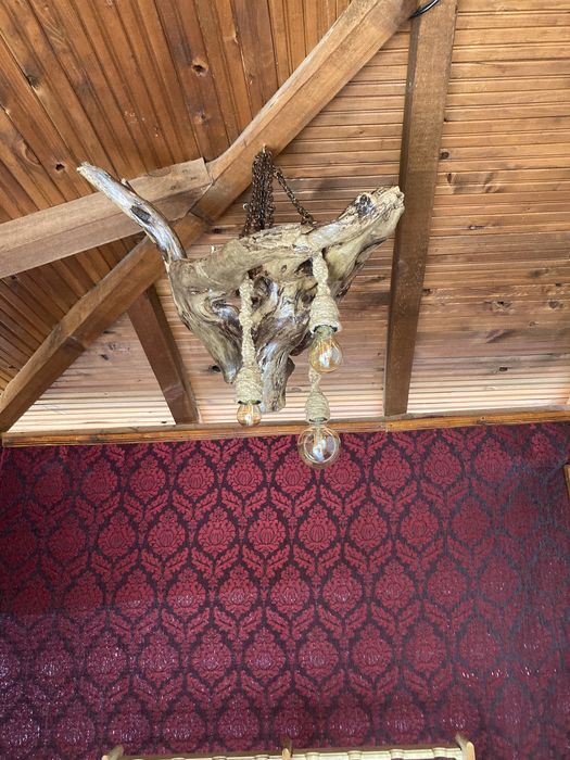 Дървени полилей за таван