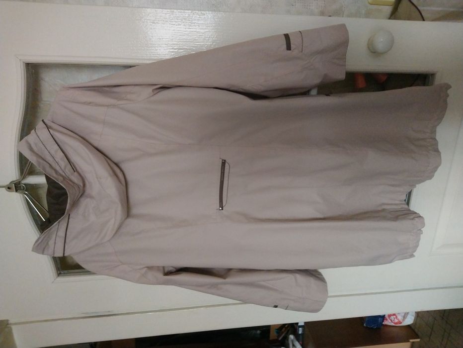 Продам плащ женский. Платье нарядное