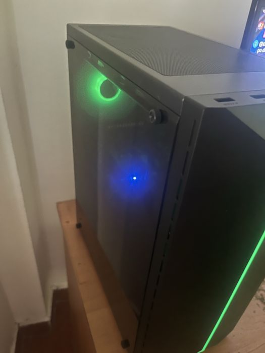 Se vinde pc gaming nou folosit doar pentru youtube