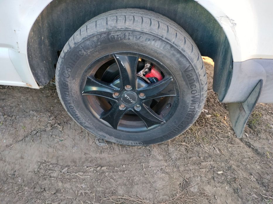 Dezmembrari  VW TRANSPORTER Mk 5 / T5 / caravelle  2003  > 0000 2.5 T