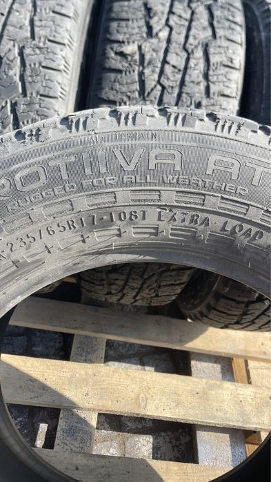 Nokian 235/65/17