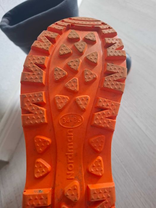 Резиновые сапоги