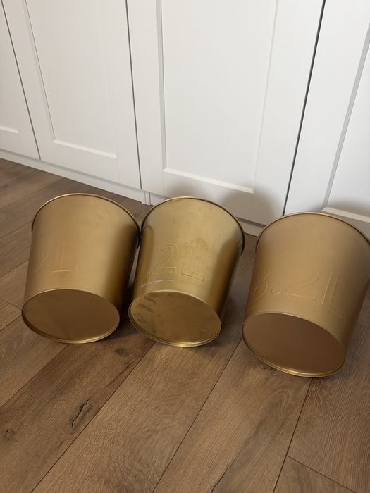 Ghivece metalice aurii IKEA