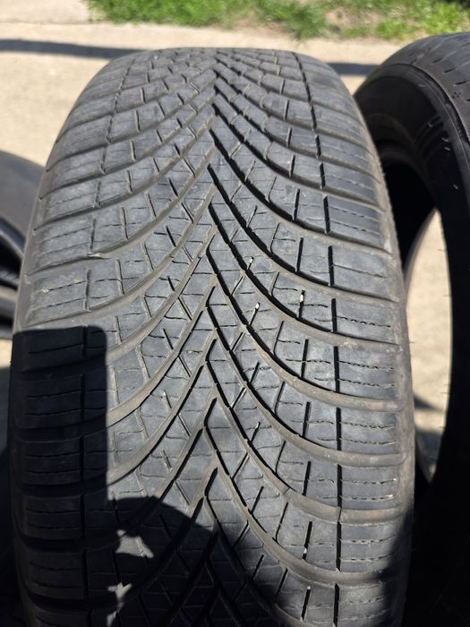4 Anvelope Dunlop All Season 2XL M+S 215/60R17