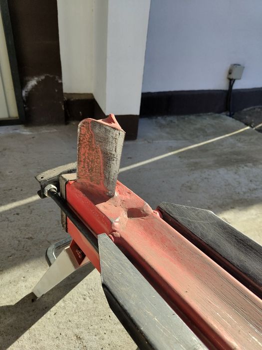 Vand despicator electric de lemne Ruris LM60, 2.2 kW, alimentare 220–2