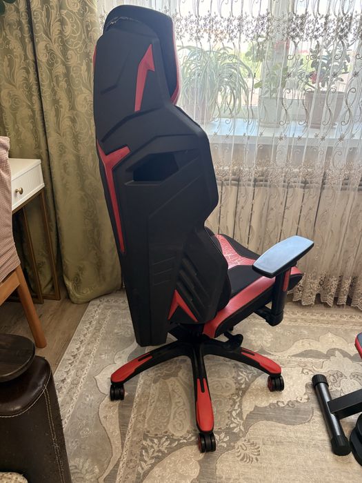 Продам игровое кресло