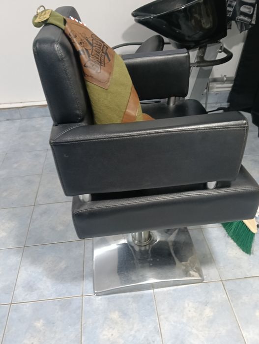 Scaun frizerie preț 700