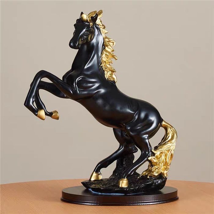 Статуэтка «Элитный конь» 35 см — чёрный/белый с золотом