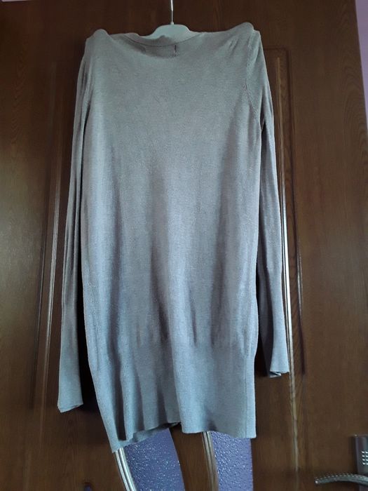 Vând Cardigan Damă Lung Gros Mărimea XL -XXL