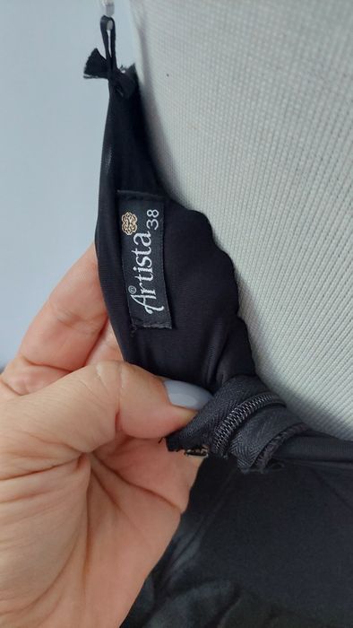 Vand rochie de ocazie, Artista, marimea 38