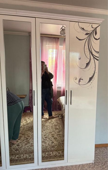 Спальный гарнитур