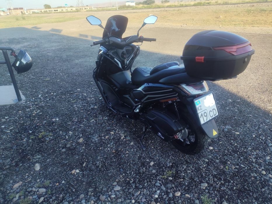 Продам N-MAX скутер