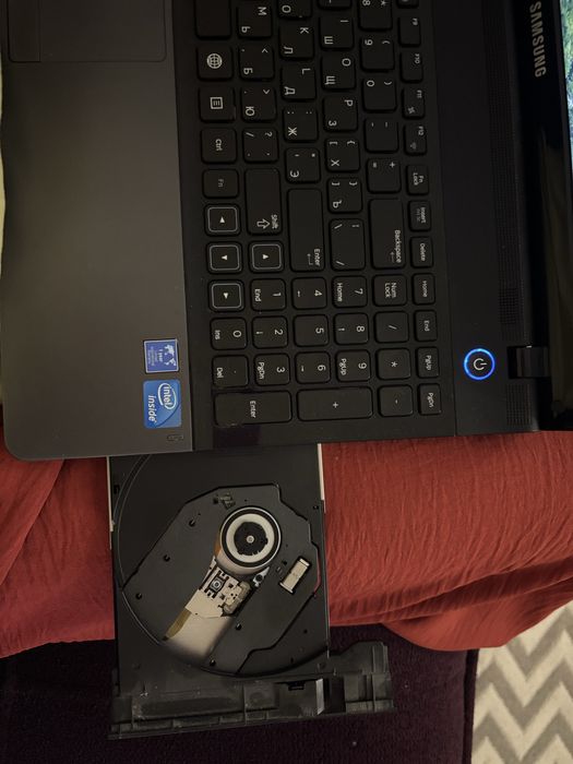Ноутбук Samsung NP300EX -AO4RU