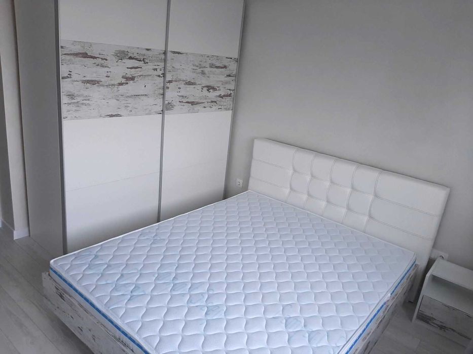 Дава се под наем Двустаен апартамент в Велико Търново, Център - 75 кв.м за 357 € - Снимка #5