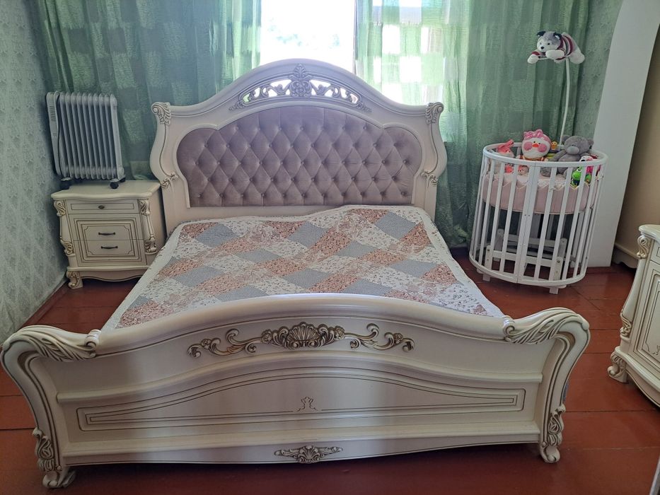 Продам спальный гарнитур Торг