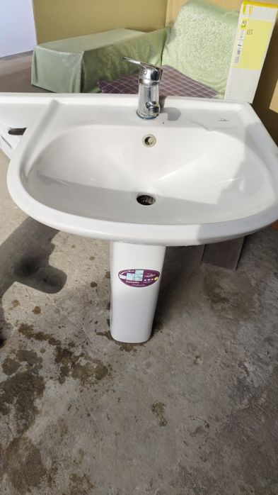 Продам умывальник б.у.