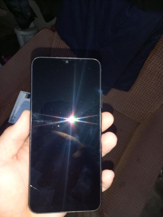 Holati yaxshi ozgina aybi bor tel qlila keliwip olamza