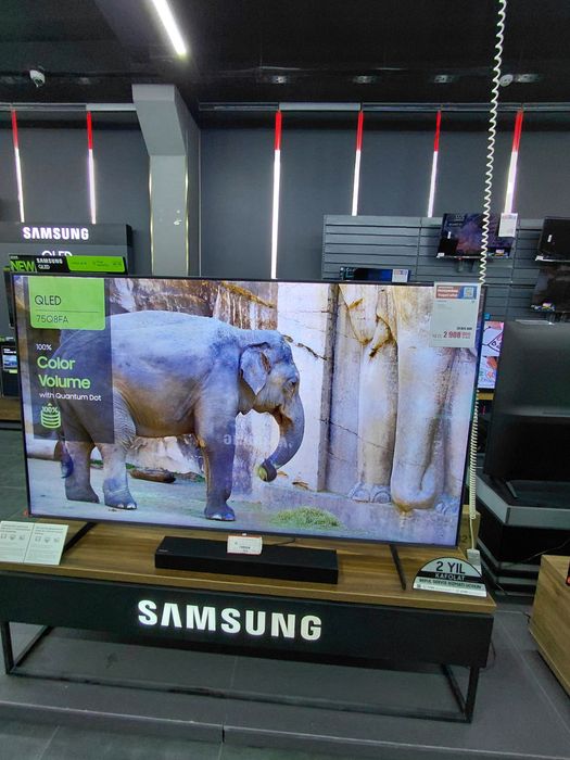 Samsung QLED QE75Q8FAA model