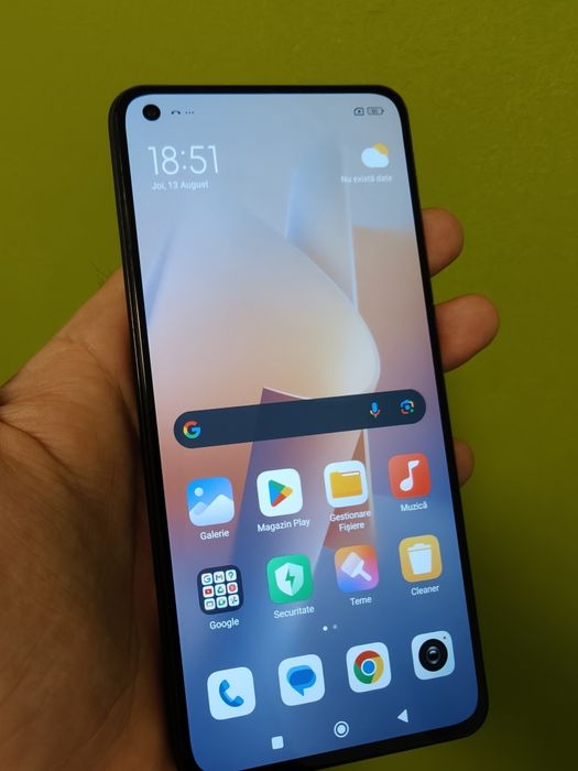 Telefon slim,ușor Xiaomi 11 5G lite NE 128Gb-8GB ram,in  stare perfecta,foarte fin și design deosebit