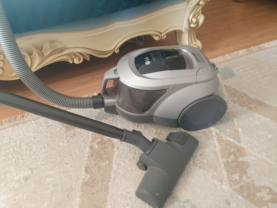 Продам пылесос LG в отличном состоянии