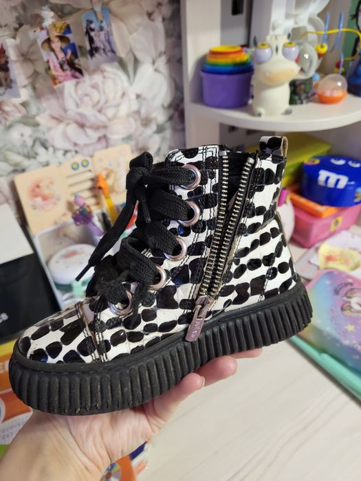 Продаются сапожки детские