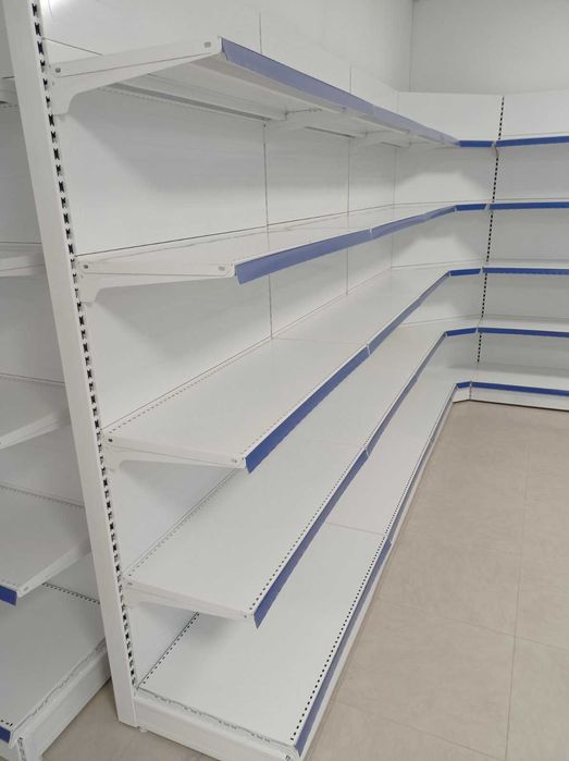 Вътрешен ъглов модул за крайстенен стелаж