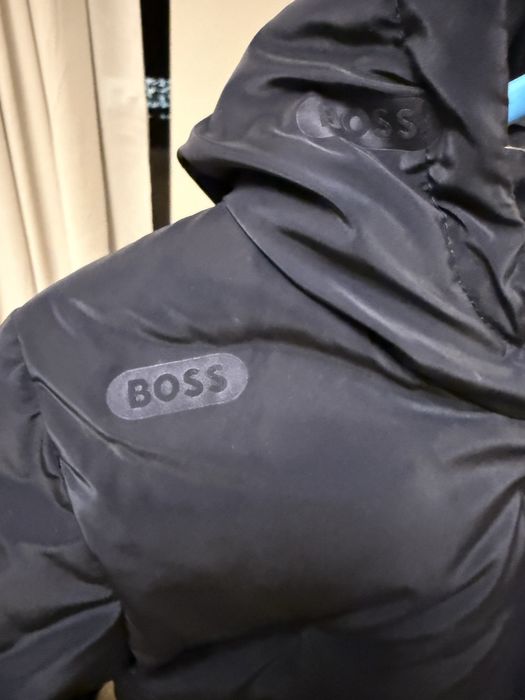 Geaca Hugo Boss masura 74cm