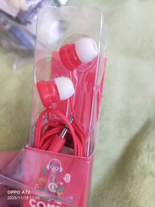 Продам консоль для 400 игр. Ретро.