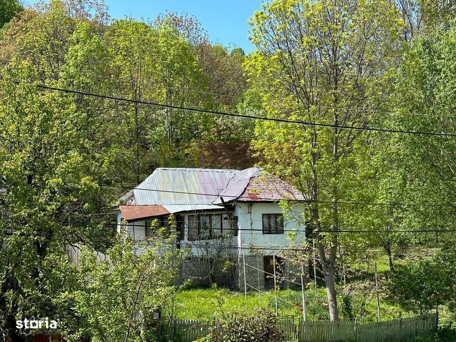 Casa demolabilă cu teren de vanzare in Breaza