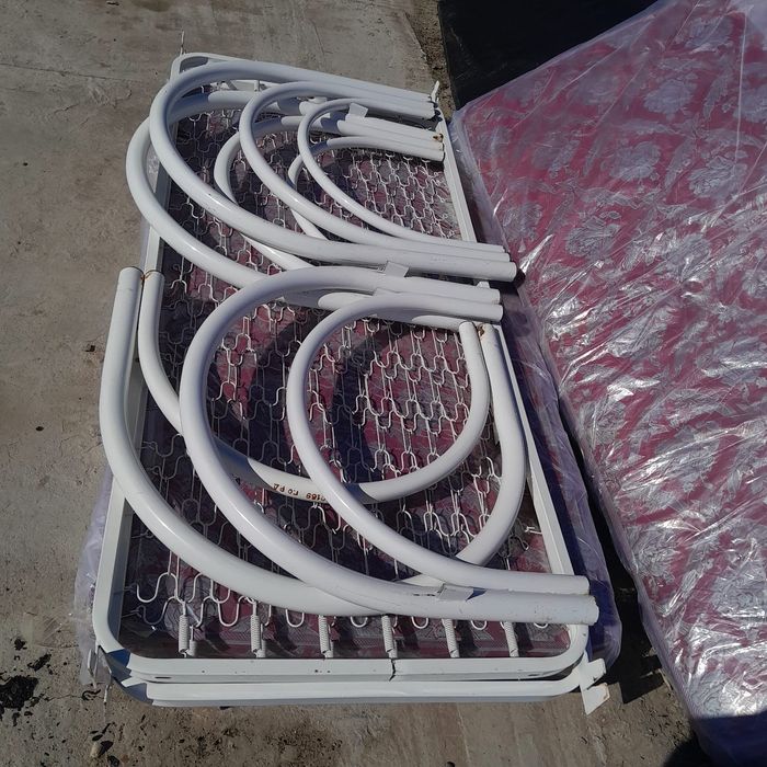 Кровать металлическая