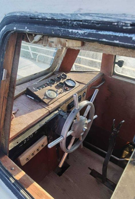 Катер на ходу  БМК