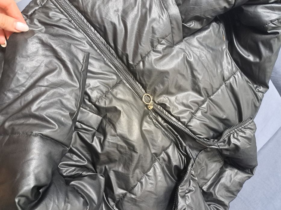 Продам куртку на весну-осень