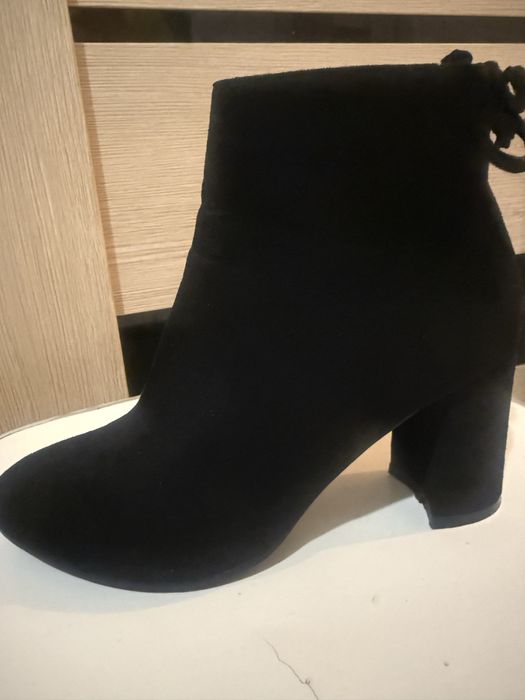 Продам ботильоны