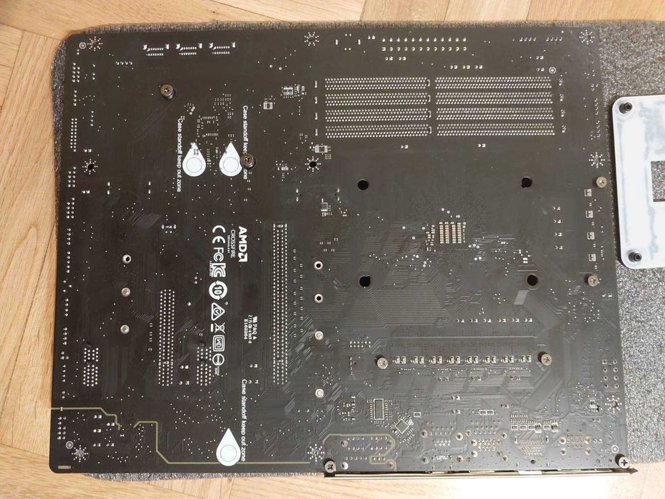 AMD Ryzen 9 5900X + MSI B550 Tomahawk