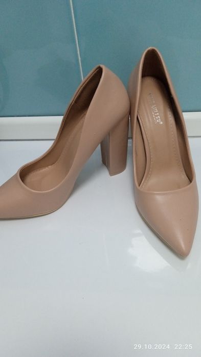 Туфли 40 размер красивые