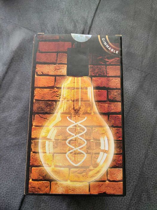 дълъг полилей с лед крушка НОВО