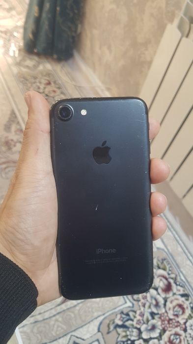 Iphone 7 sotiladi