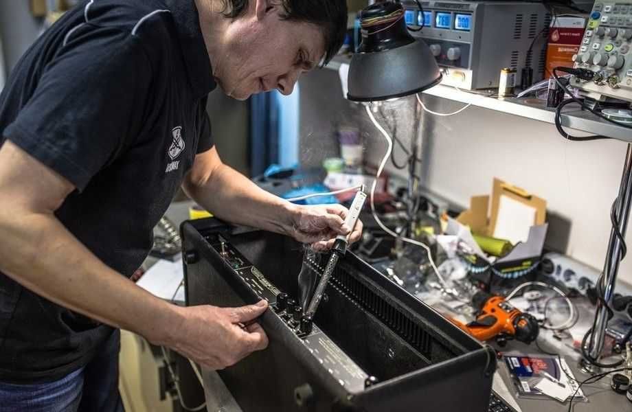 Ремонт музыкальных усилителей, ресиверов, колонок, микшер, караоке