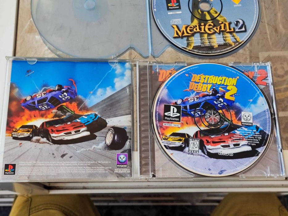 Игри за ПС1 Sony ps1 tomb raider ll/china/time crisis на английски