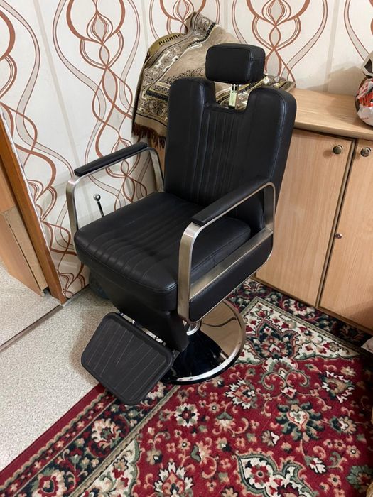 Парихмахерское кресло