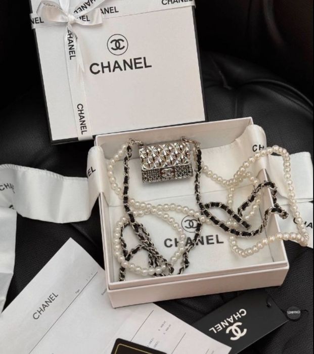 CHANEL чанта мини