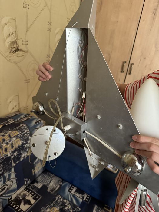 Люстра самолет идеальное состояние