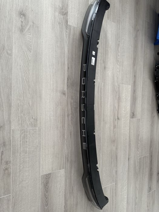 Стоп среден Porsche Cayenne Порше Кайен Европейски жълт мигач