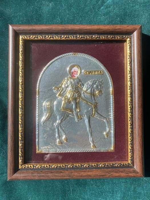 Колекция ръчно рисувани икони, със сребърен обков и други