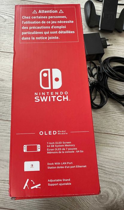 Nintendo Switch OLED 64GB + 64GB SD card, 7 игри, 2 контролера