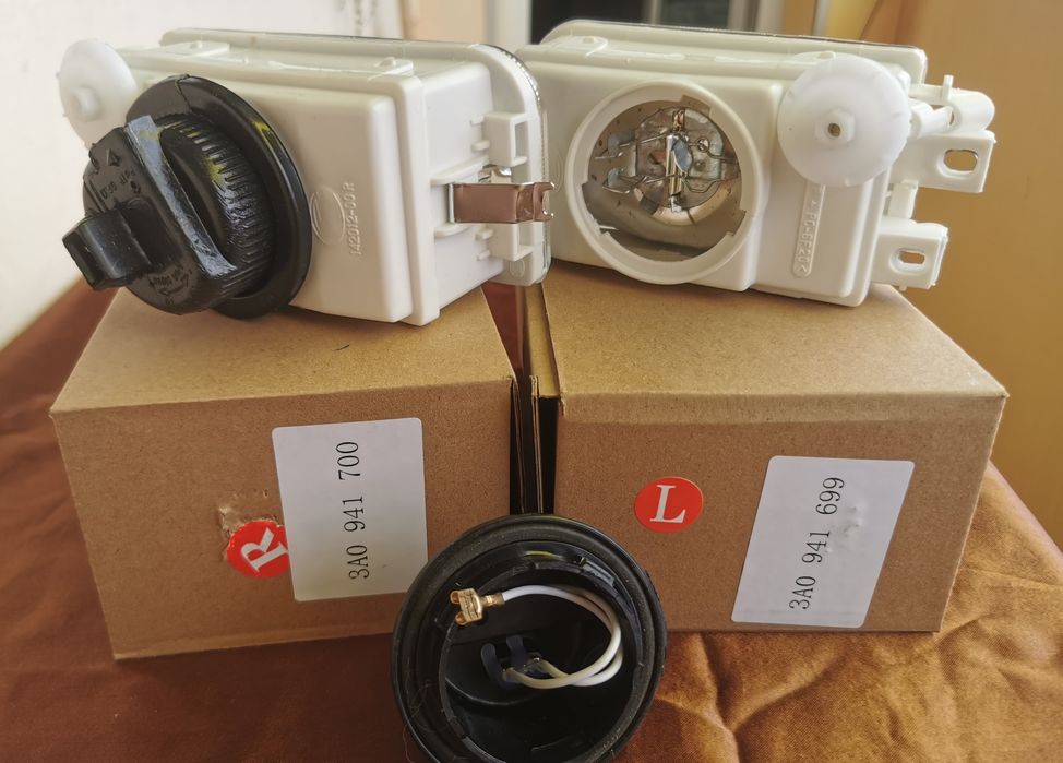 Халогени за 2 броя за пасат 3 (passat 3,passat B4 фарове за мъгла) )