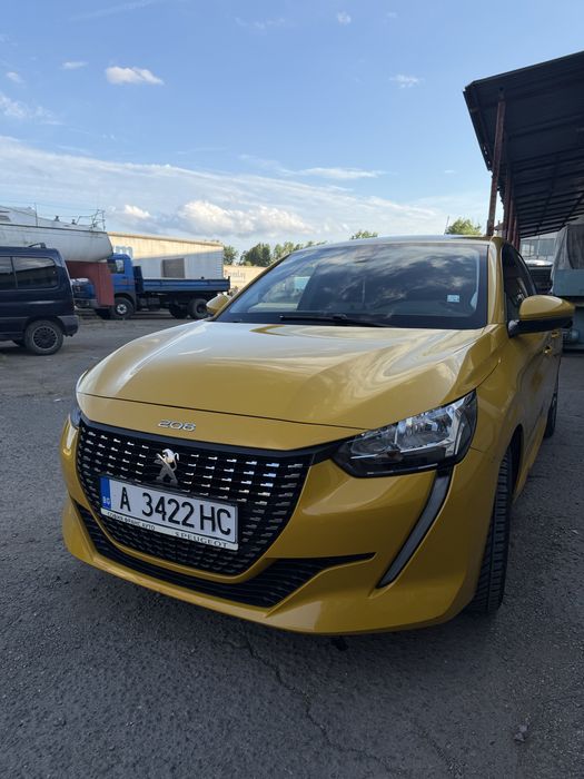 Peugeot 208 1.2 PureTech 2020 | 90 000 км | Първи собственик